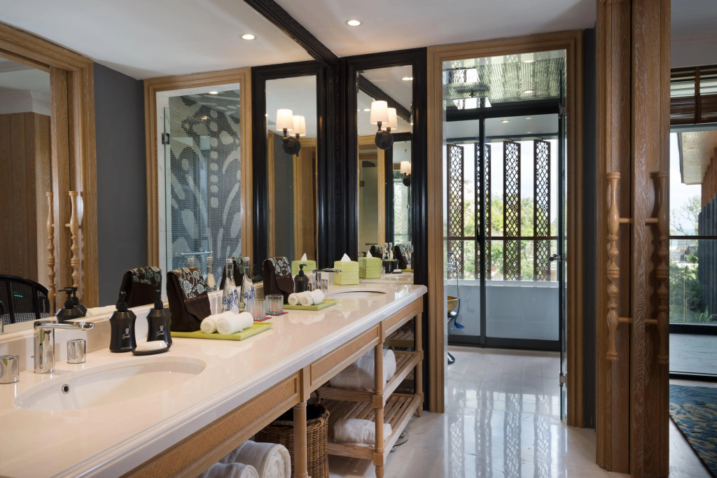 Hotel Indigo Bali Seminyak Beach by IHG