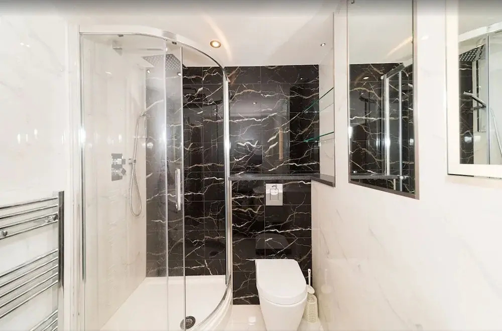 Newly Refurbished Flat Hyde Park London