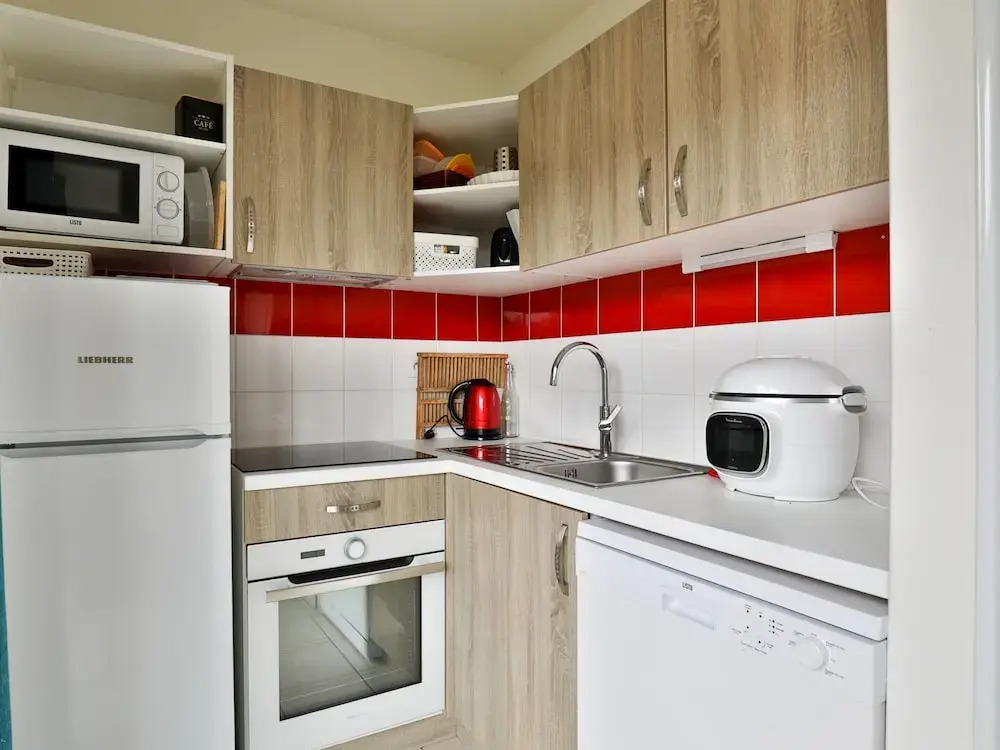 Stylish Villa in Parentis-en-born