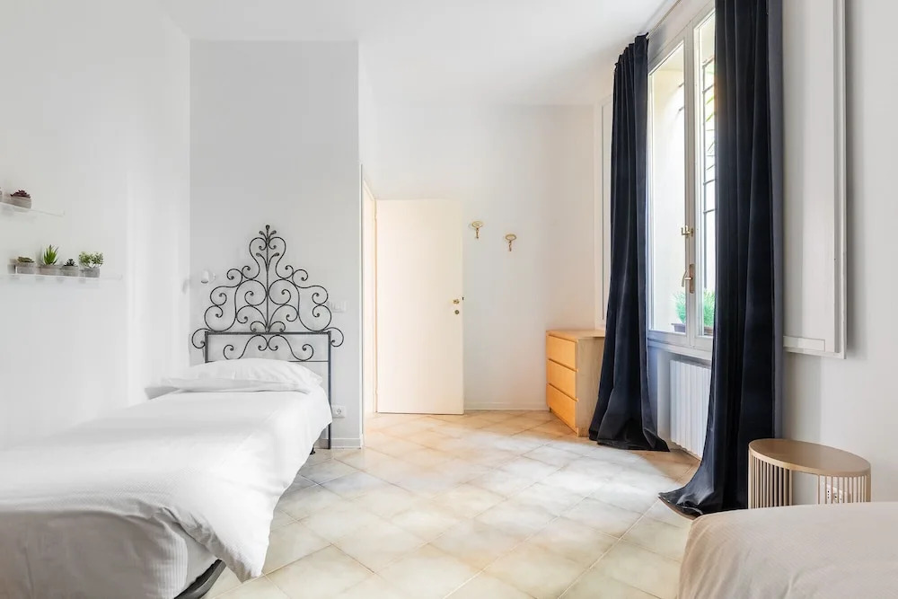 Gombruti Vintage Apartment by Wonderful Italy