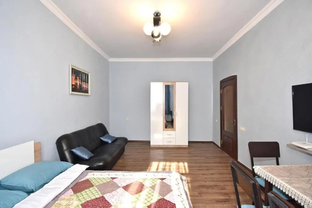 Apartment near Sasundci Davit Metro Station