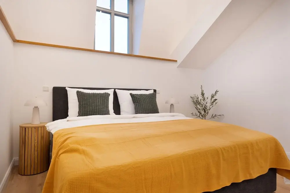 Zentrale Apartments I home2share
