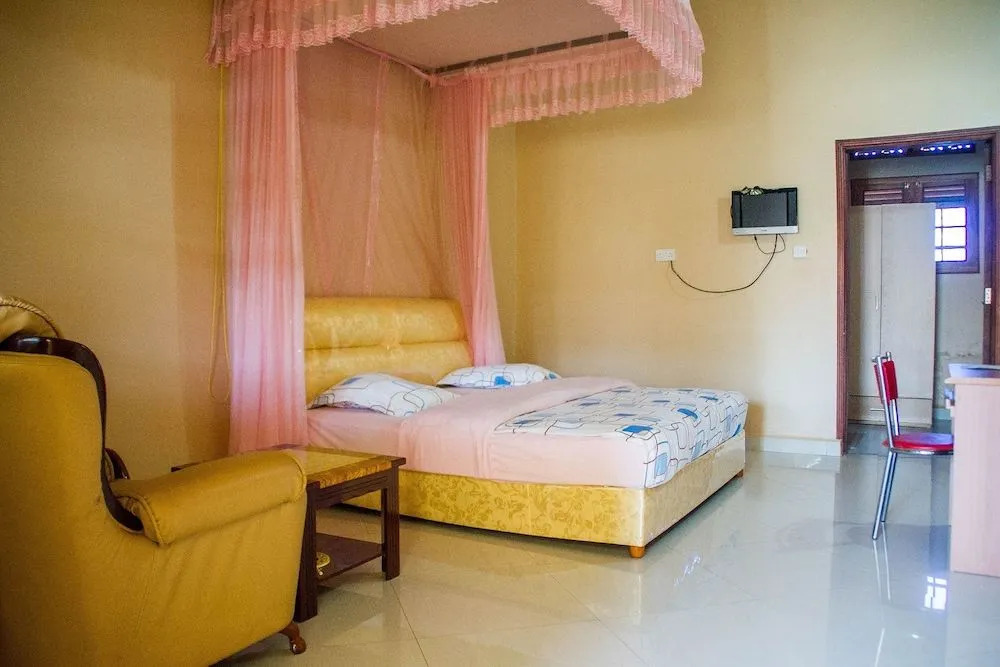 Tik Hotel Hoima