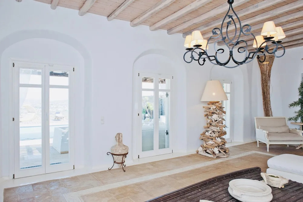 Dreamy Boho 5bed Villa with Pool and Ocean View