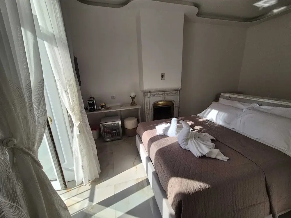 Arco Boutique Rooms