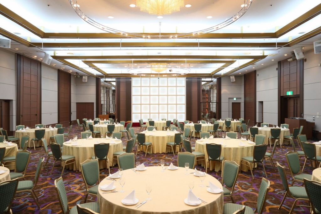 Shin Osaka Esaka Tokyu REI Hotel