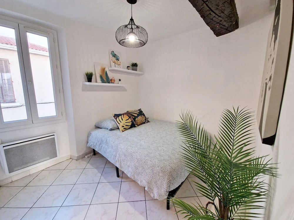 GregBnb - Le Lacordaire - Toulon Ouest