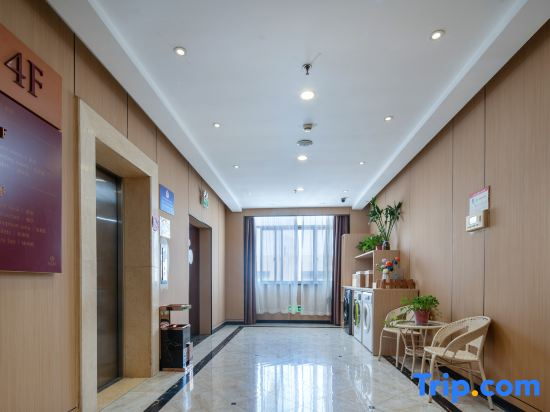 Tongbao Hotel