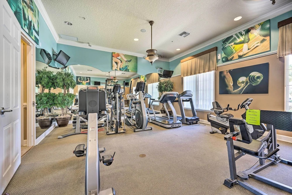 Private Pool + Game Room near Disney & Parks