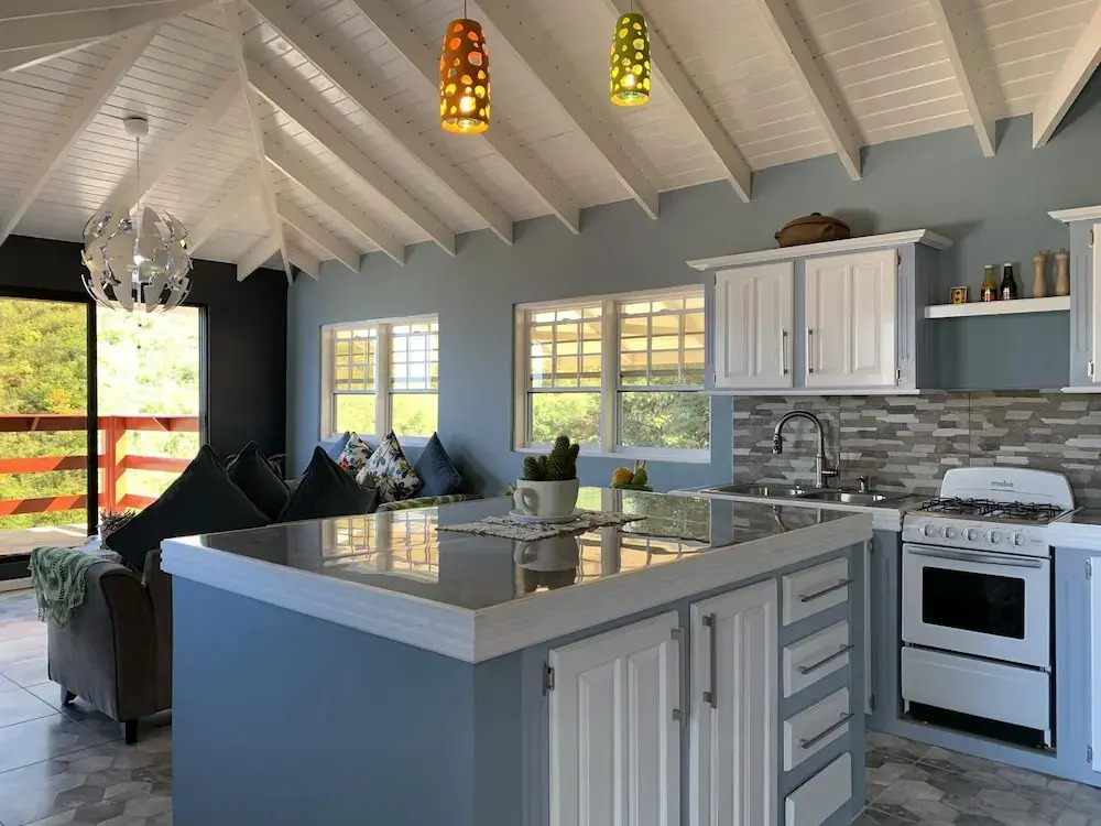 Story Villa 1 Bedroom with Ocean & Mountain View