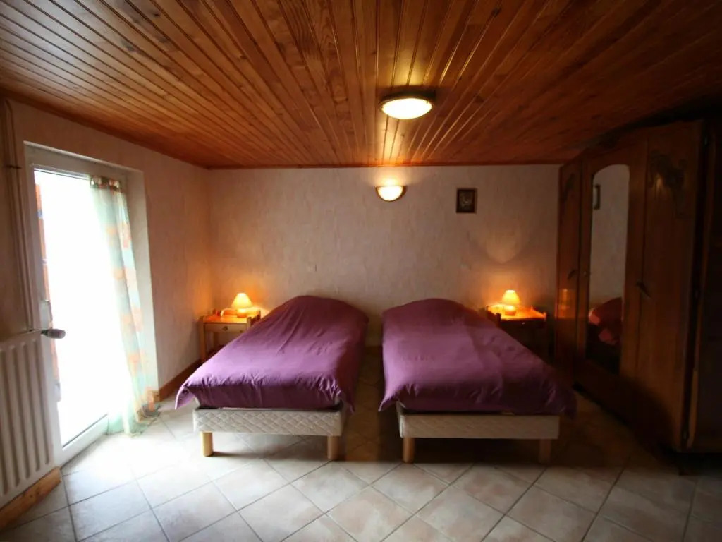 Gîte paisible avec terrasse et WIFI, proche de Gérardmer - 2 chambres, animaux acceptés - FR-1-589-216