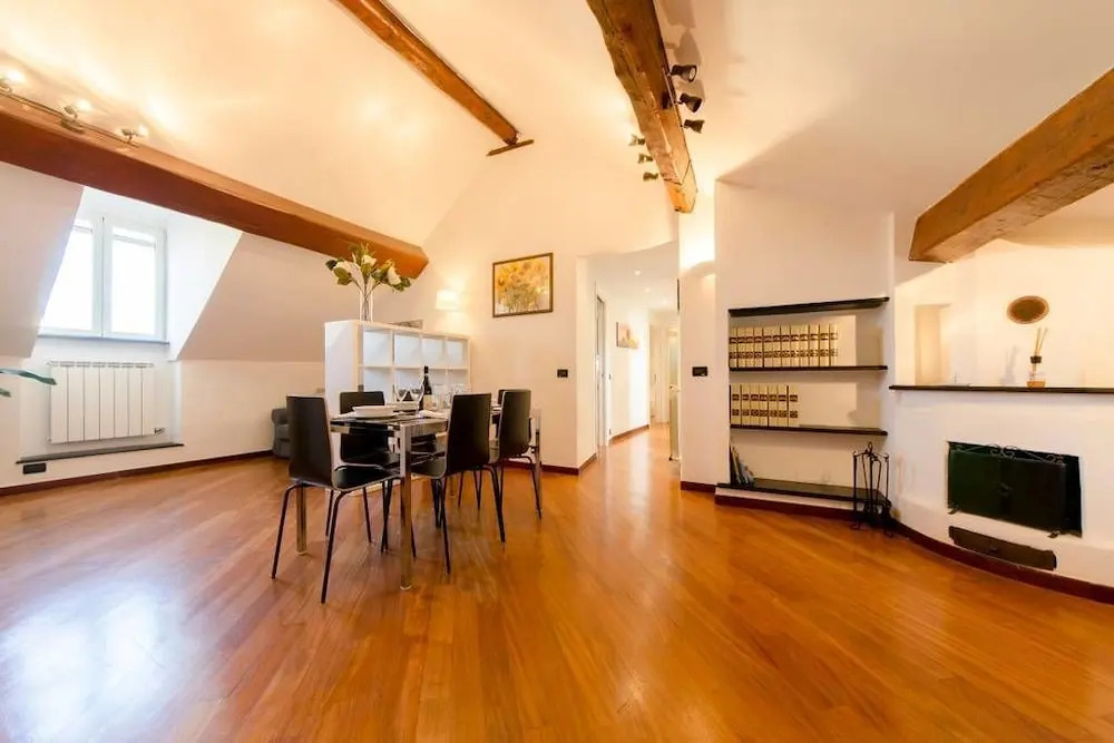Hintown Privilege Flat