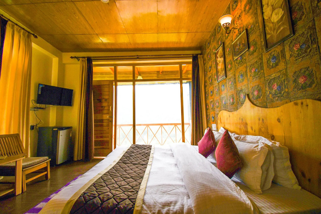 Naina Resort and Cottages