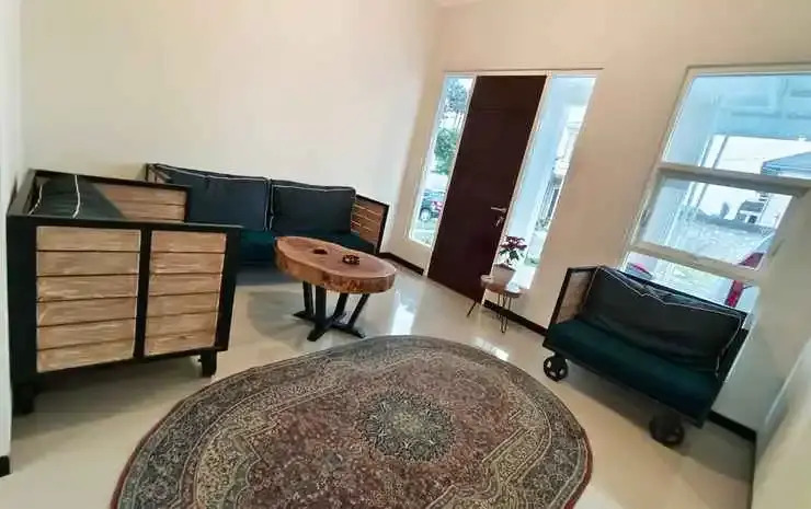 De Terrace Villa Kav 19 with Private Pool by N2K