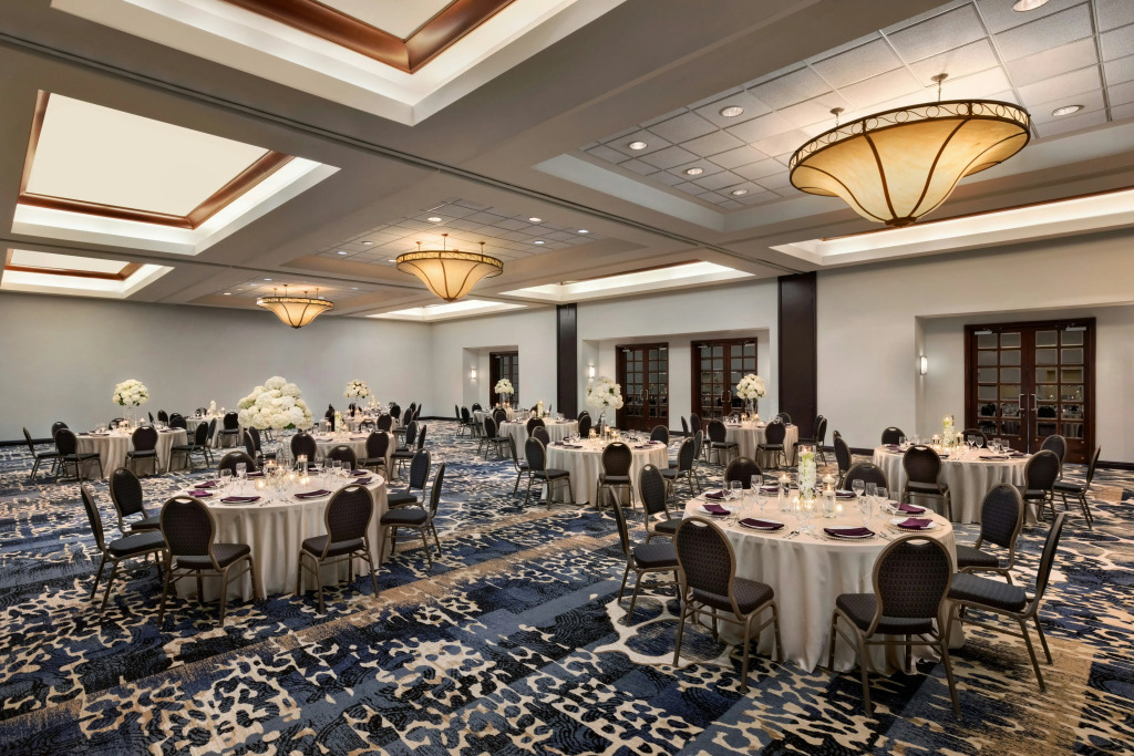 DoubleTree by Hilton South Charlotte Tyvola