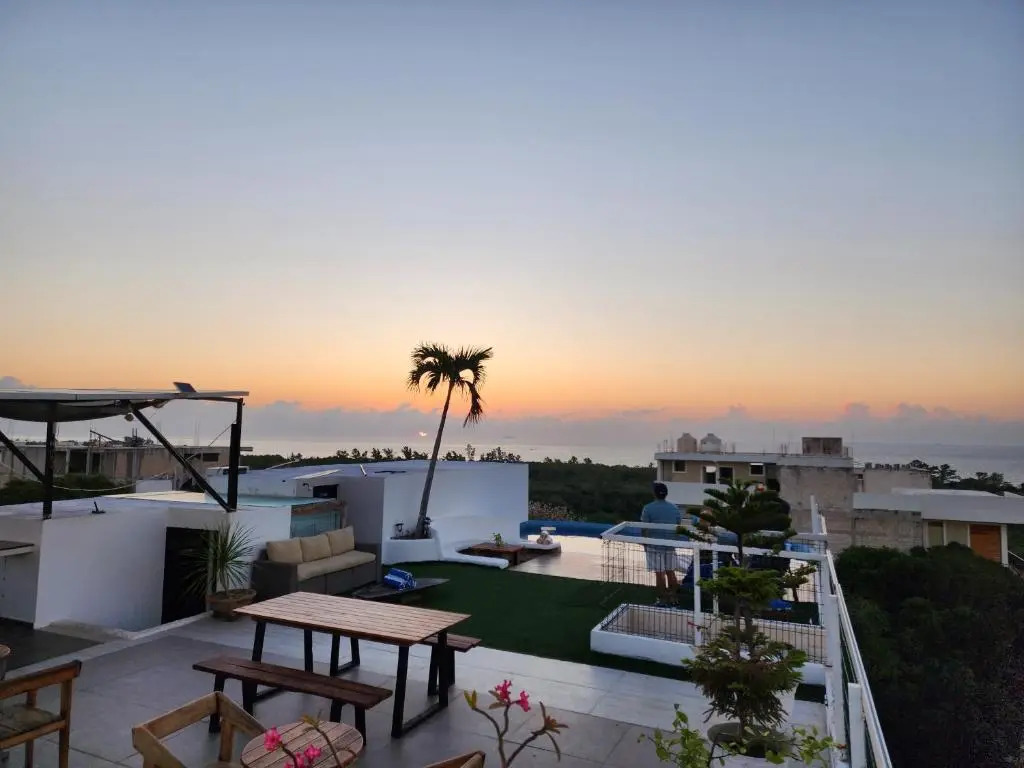 Ocean and city view rooftop, apartment 2BR 01