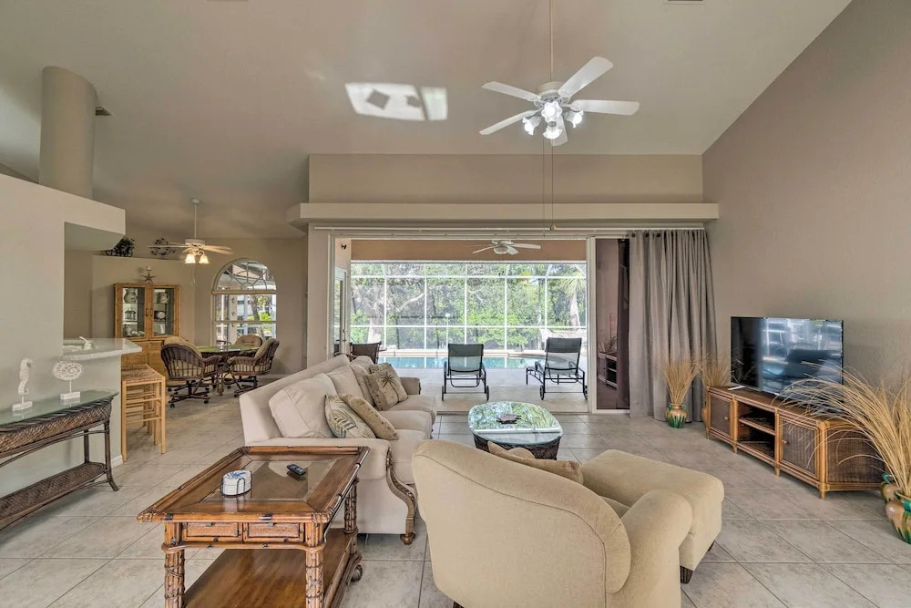 Punta Gorda Hub w/ Pool, 2 Miles to Peace River!