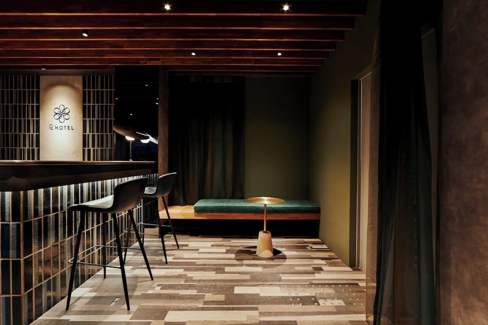 R Hotel Namba Daikokucho