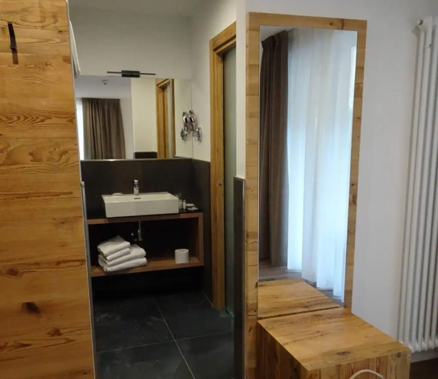 Active Alm Hotel