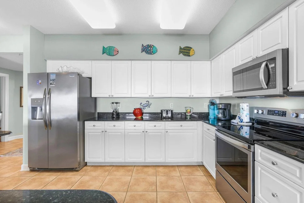 Admirals Quarters 508- Luxury Beachfront Condo 3 Bedrooms 3 Baths 5th Floor