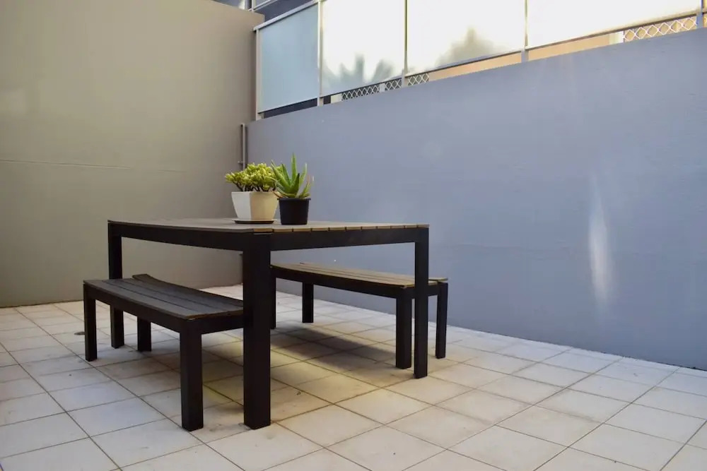 Tranquil 1 Bedroom Apartment With Sunny Courtyard