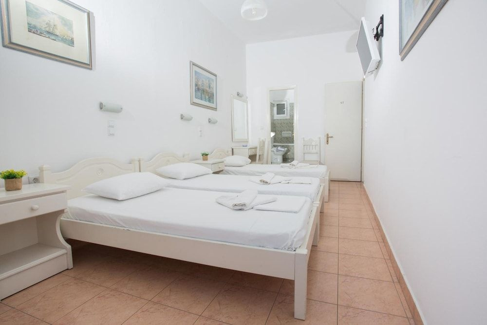 Louiza Hotel