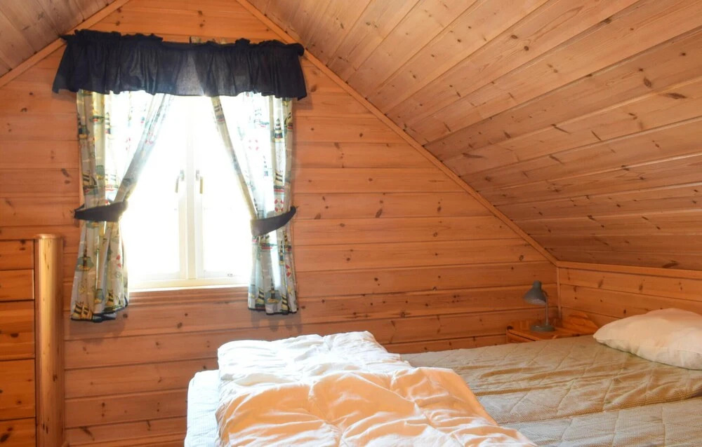 4 Bedroom Beautiful Home In Lyngdal