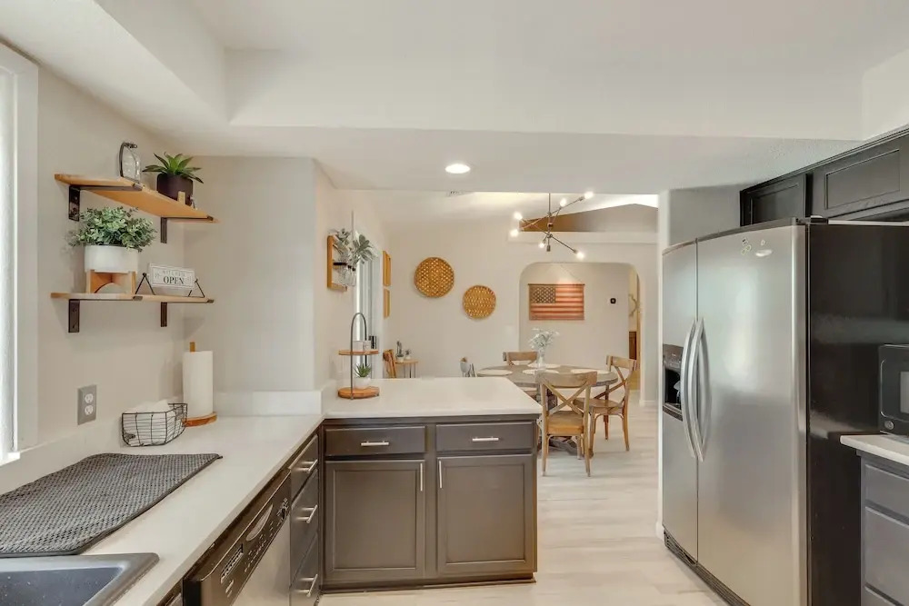 Hot Tub & Lake Views: Lake Havasu City Oasis
