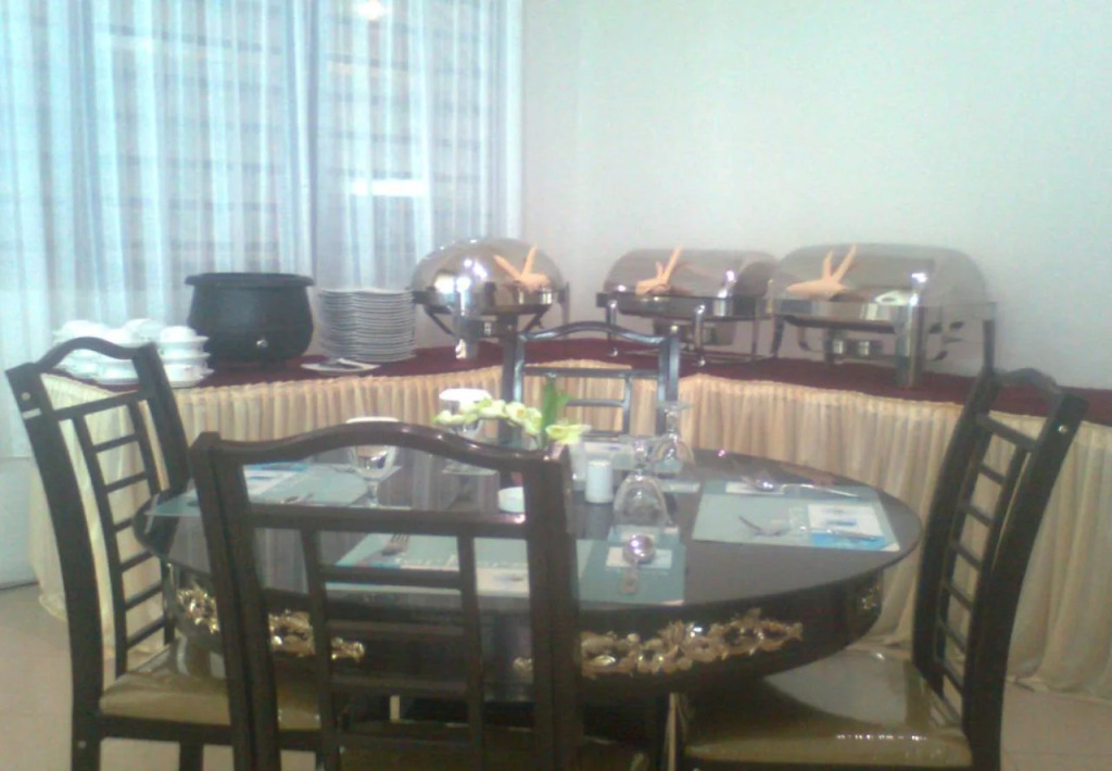 Collection O Padang near Mesjid Raya Syekh Ahmad Al-Minangkabawi formerly Hotel Surya Palace