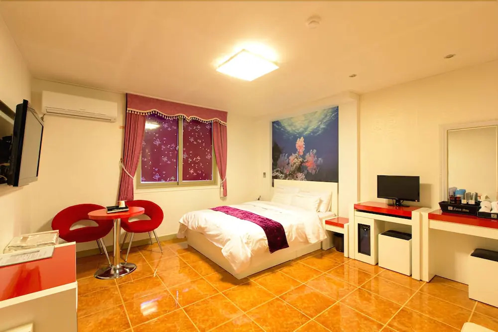 Lavichi Hotel
