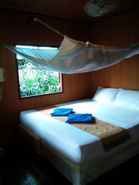 Dolphin Bungalows