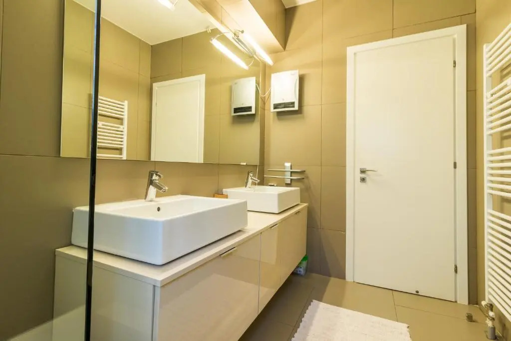 Luxury 3 Bedroom Apartment with garden in Glyfada