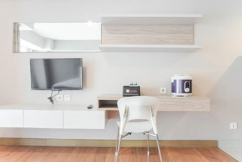 Comfortable And Nice Studio Room Apartement At H Residence