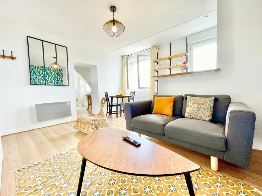 LE BALI - Proche de la gare - Appartement Deluxe - Tout confort - Lumineux - Internet haut débit Fibre - 1 chambre - NETFLIX