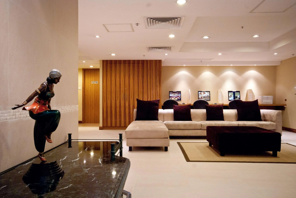 Отель Best Western Plus Hong Kong