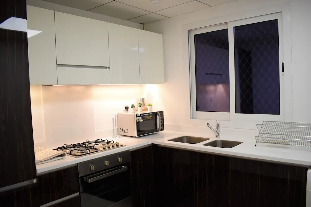 Cozy 1 Bedroom In J8 Al Safouh