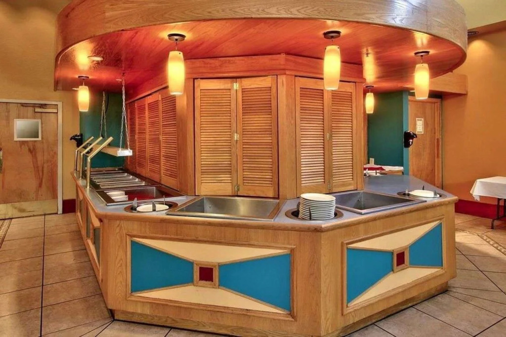 Ramada by Wyndham Albuquerque Midtown