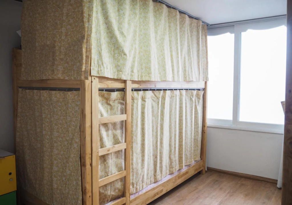 Yellow Guesthouse