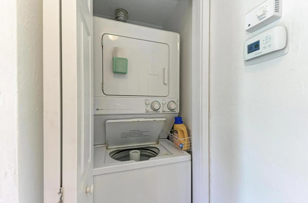 Blue Pelican 306 - 61st St Unit B West
