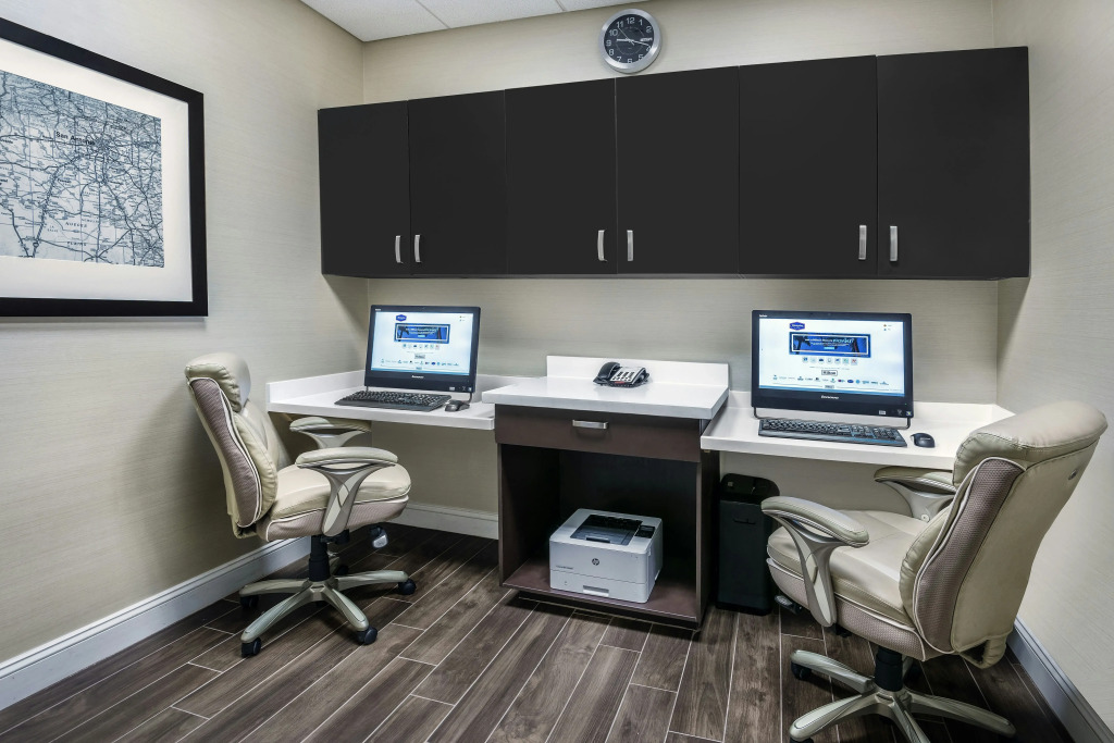 Hampton Inn & Suites San Antonio Brooks City Base