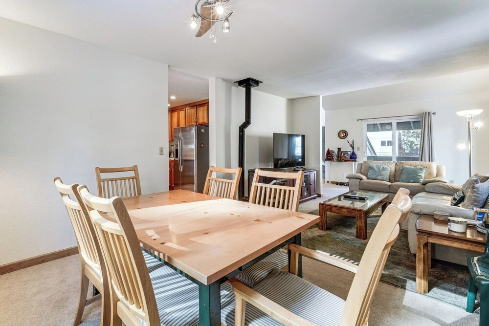 Ski, Golf & Hike! Incline Village Family Home