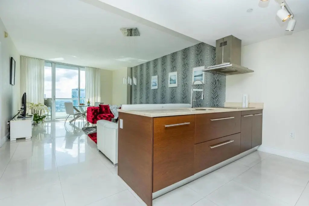 485 BRICKELL AVENUE - ICON Residence