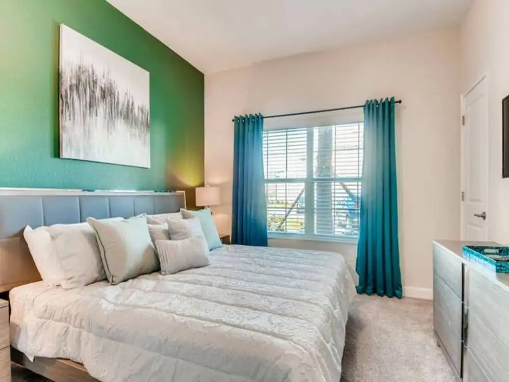 4812 RC Luxury 4 Bed Retreat With Private Pool