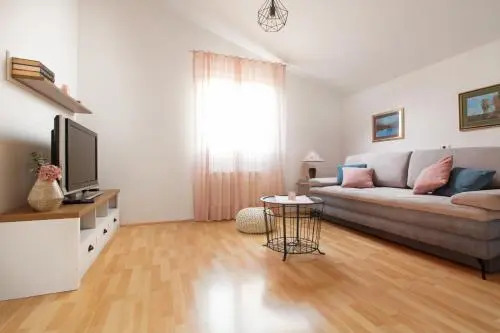 Apartments Irena with sea view