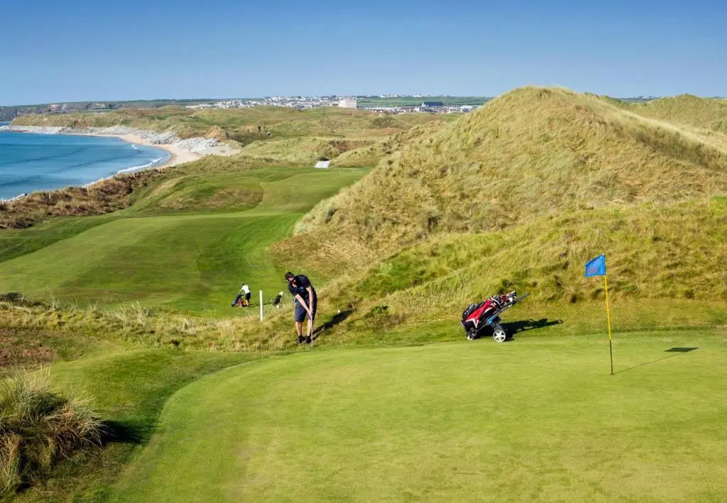 Ballybunion Holiday Cottages No 7 by Trident Holiday Homes