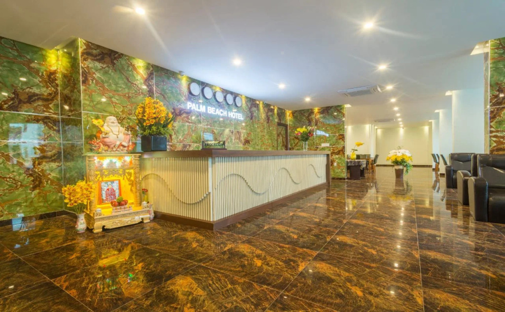 Palm Beach Hotel