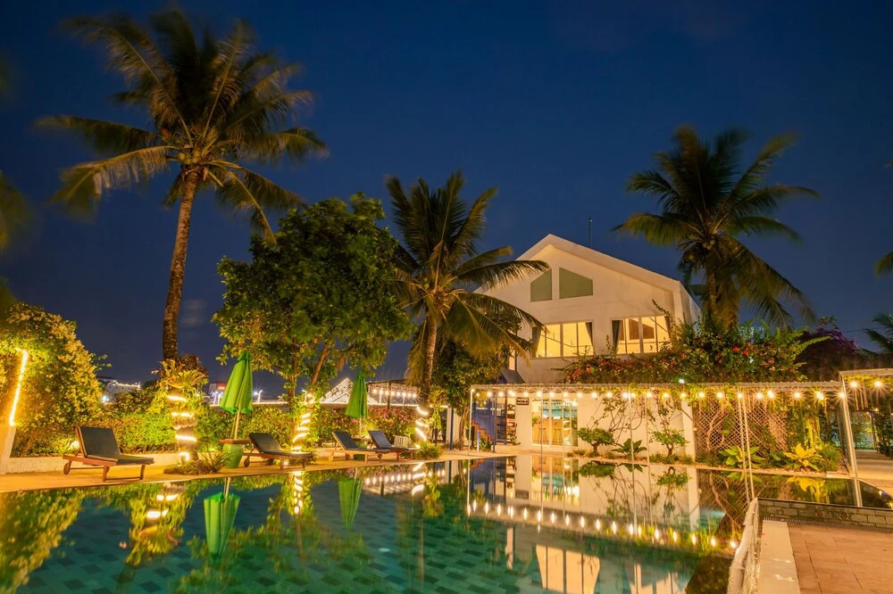 The B Resort