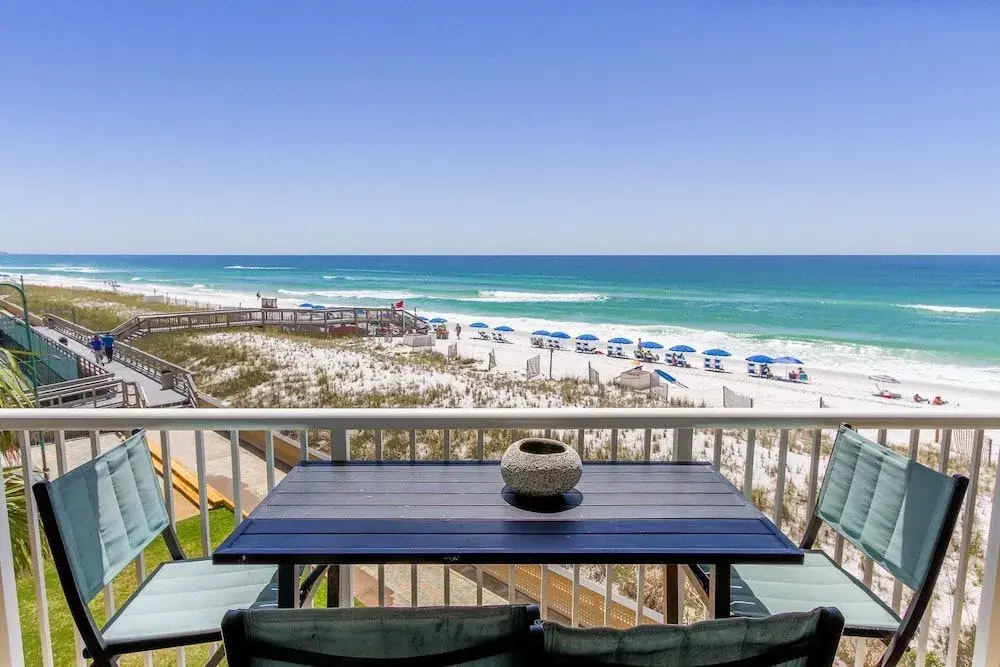 Gulf Shore Condo #301 - 2 Br condo by RedAwning
