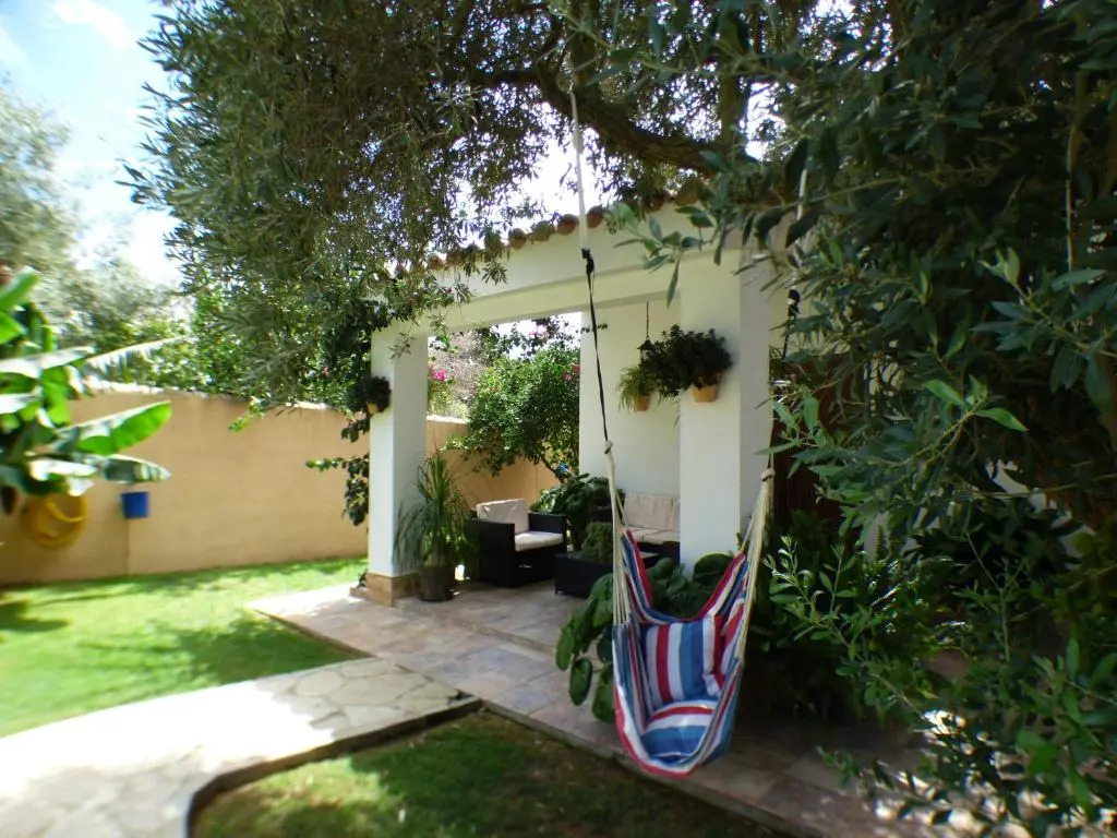 Rural house with private pool, new and beautiful garden