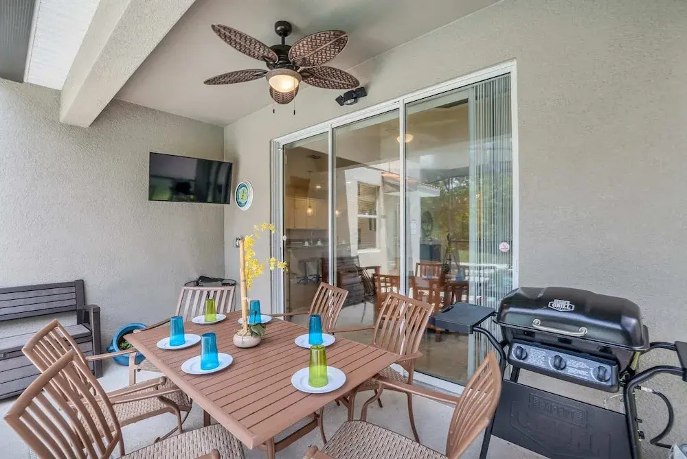 Paradise Palms 2908